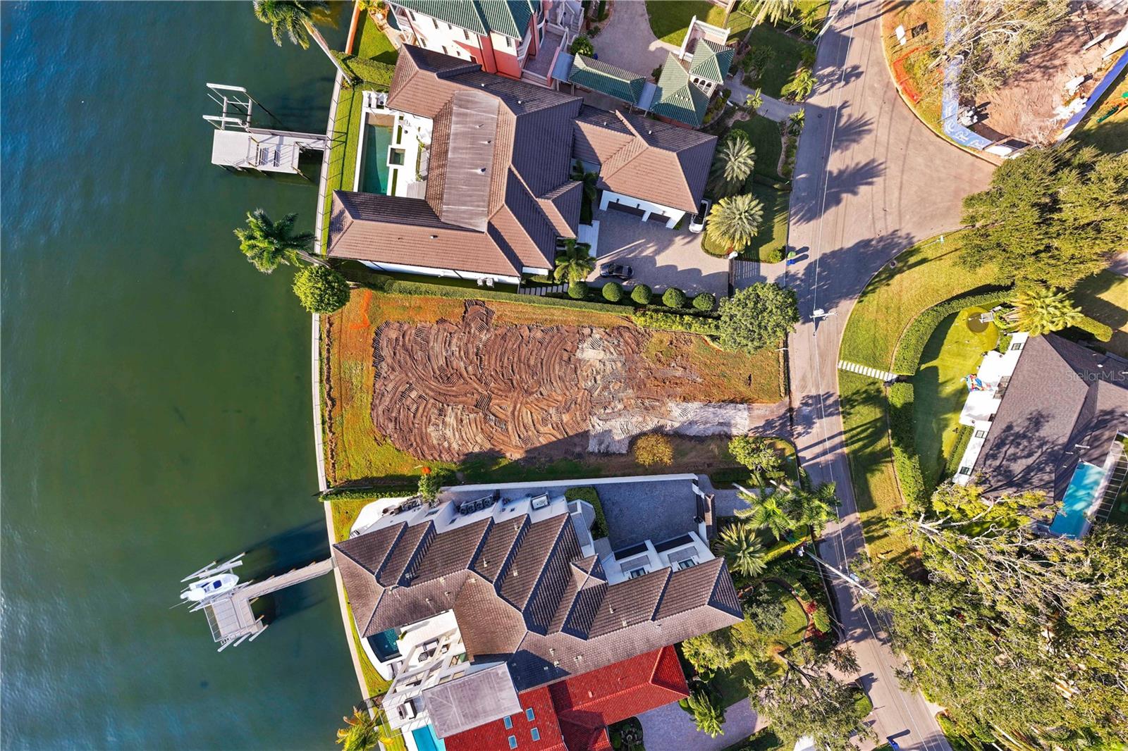 Listing photo id 7 for 80 Martinique Avenue