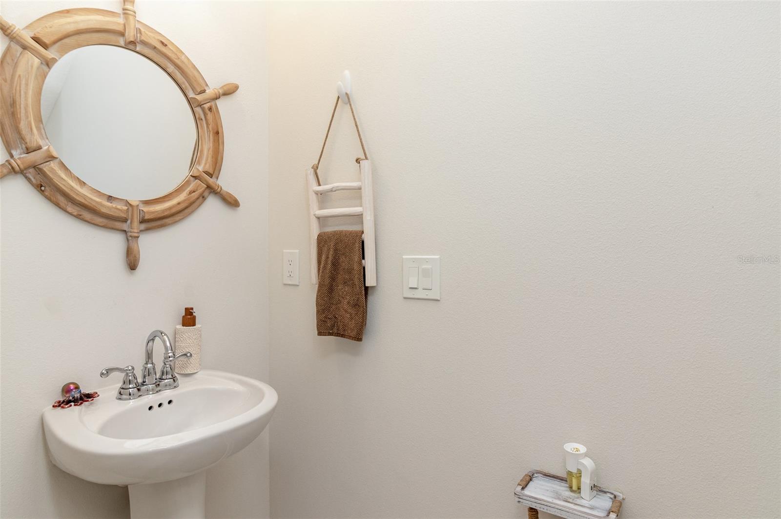 Image 11 of 28 For 10924 Brightleaf Court