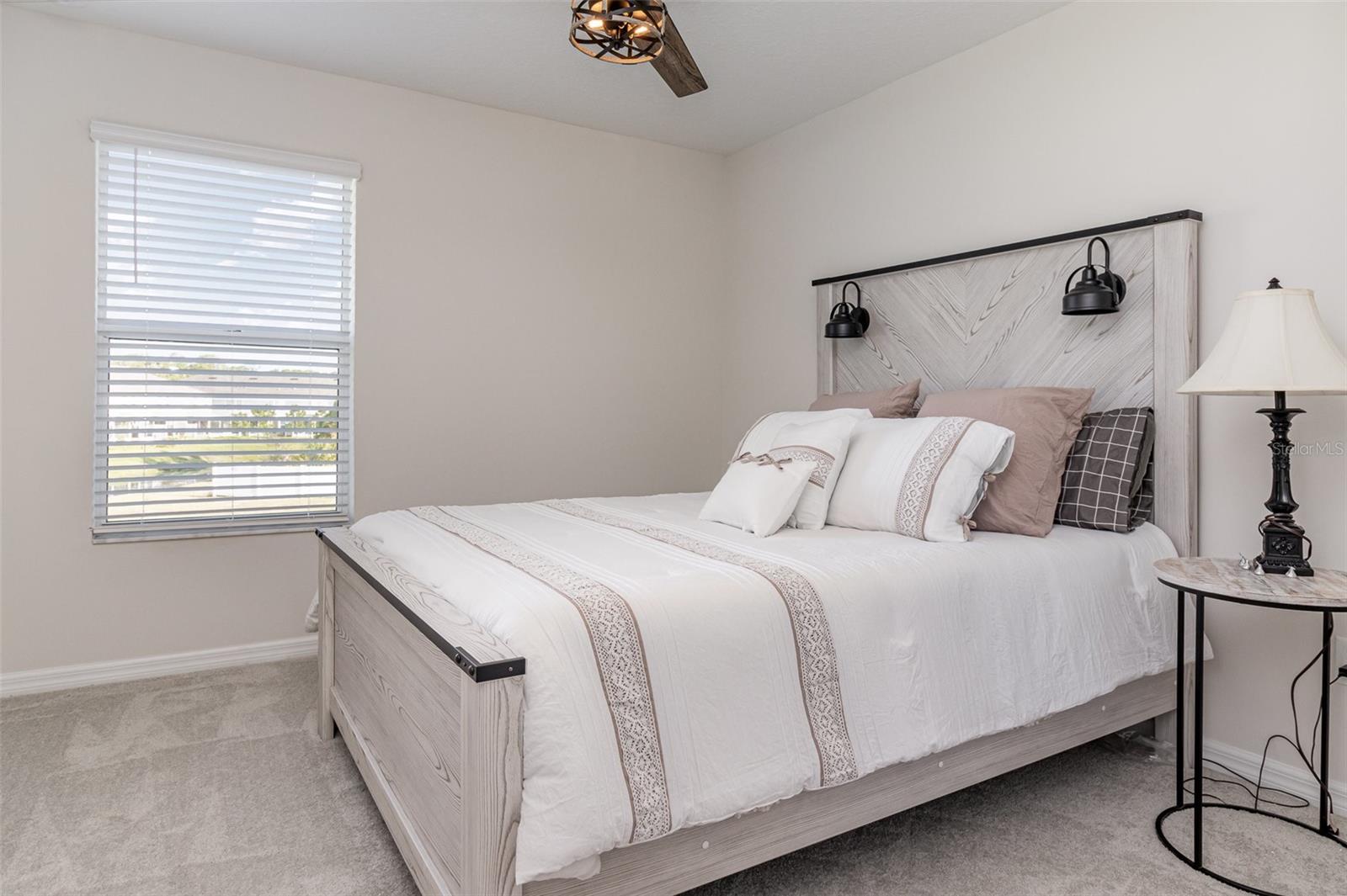 Image 14 of 28 For 10924 Brightleaf Court