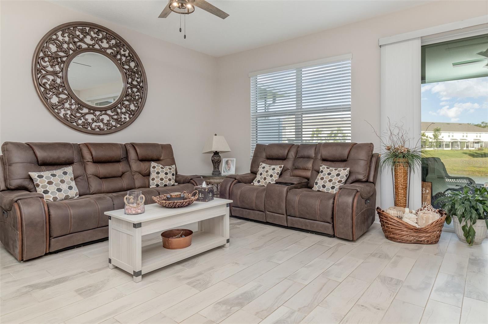 Image 5 of 28 For 10924 Brightleaf Court