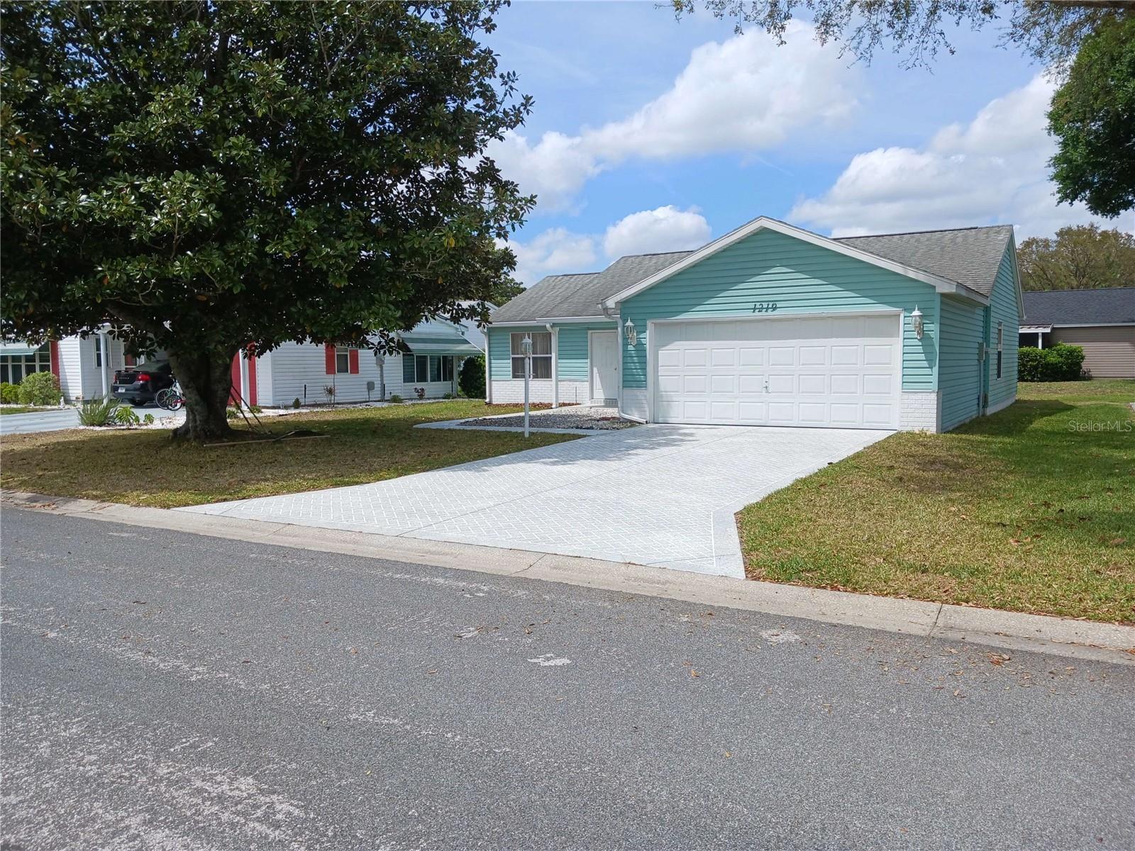 Image 2 of 26 For 1219 Santos Place