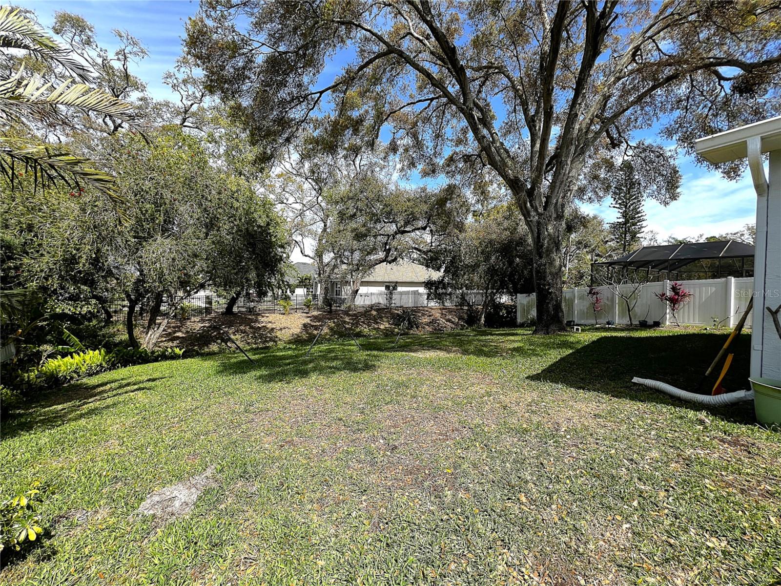 Image 18 of 21 For 1520 Coastal Place