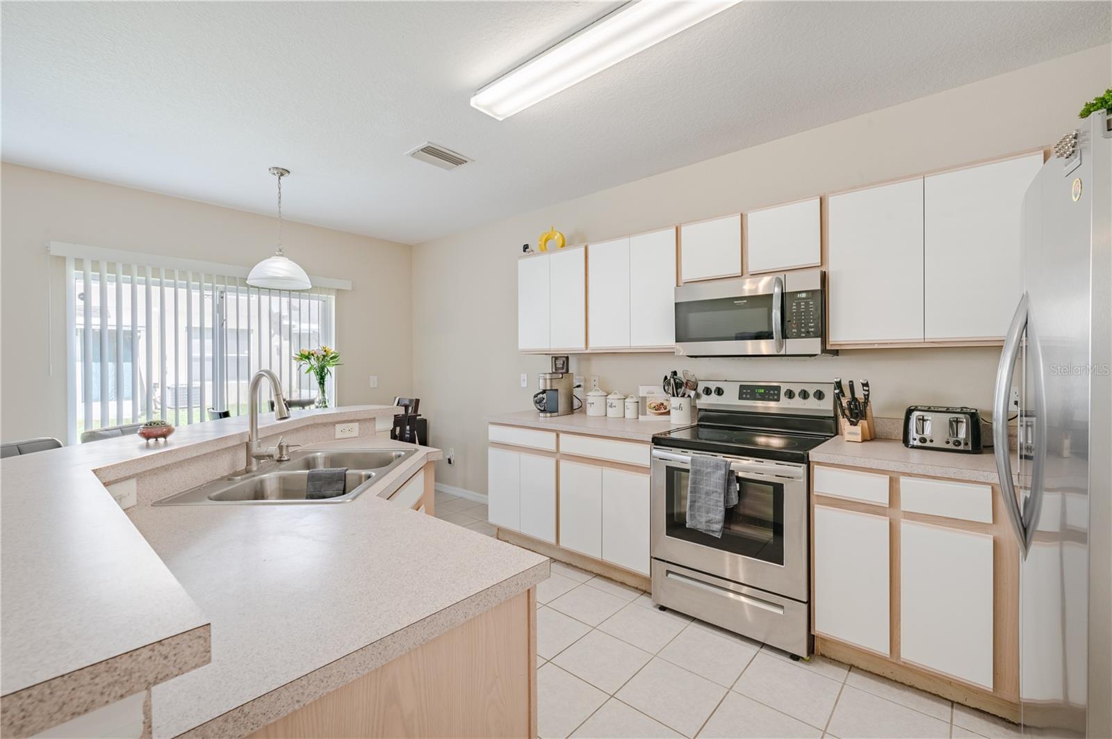 Image 7 of 22 For 9807 Carlsdale Drive