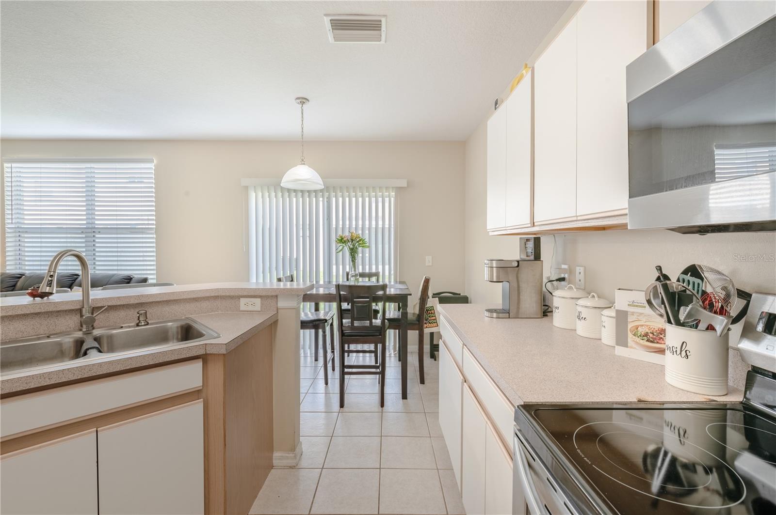 Image 8 of 22 For 9807 Carlsdale Drive