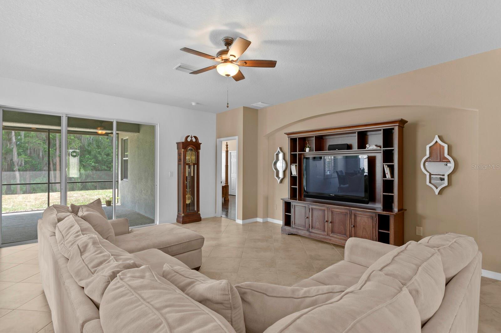 Image 14 of 60 For 3321 Mapleridge Drive