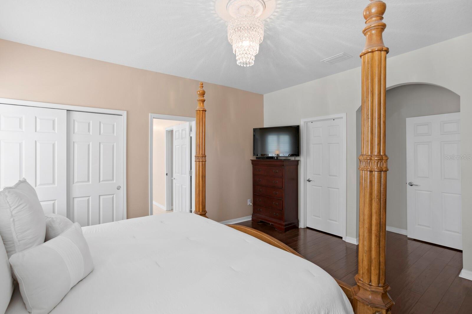 Image 25 of 60 For 3321 Mapleridge Drive