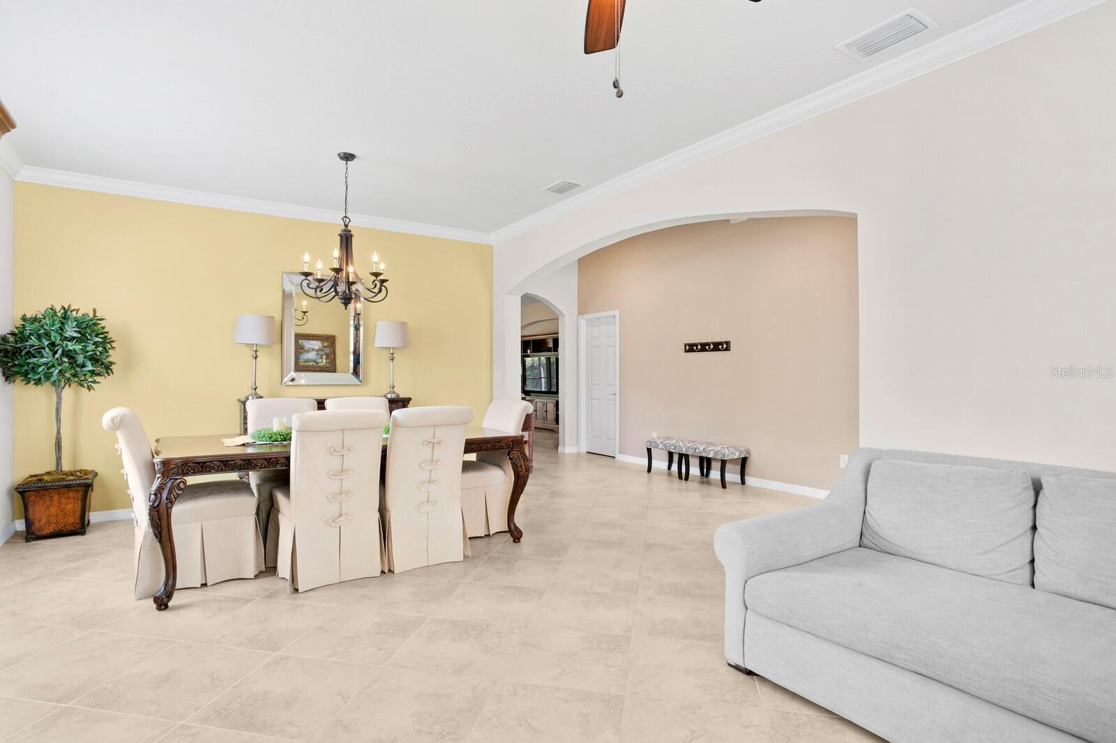 Image 8 of 60 For 3321 Mapleridge Drive