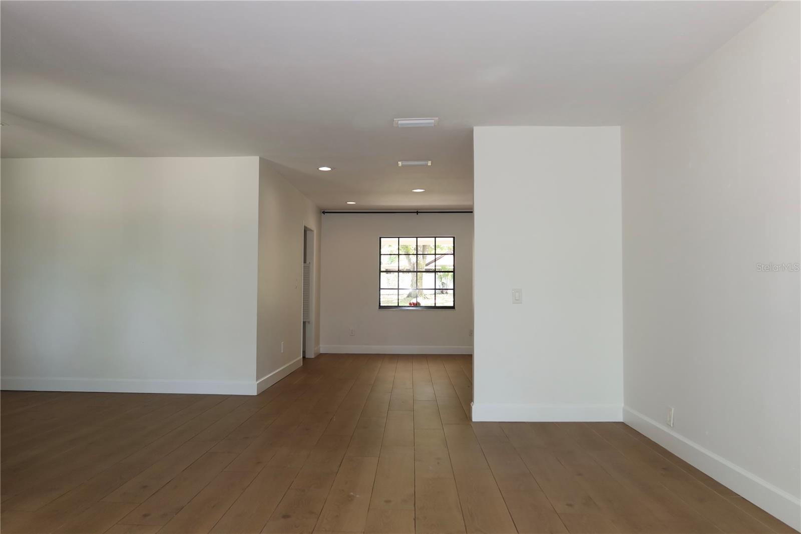 Listing photo id 15 for 2105 Curry Road