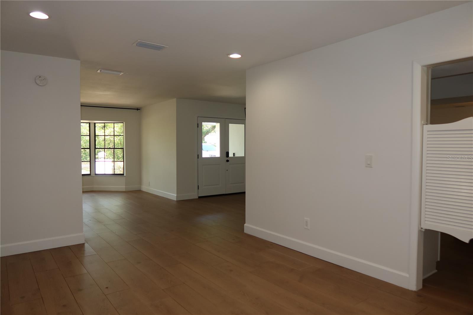 Listing photo id 17 for 2105 Curry Road