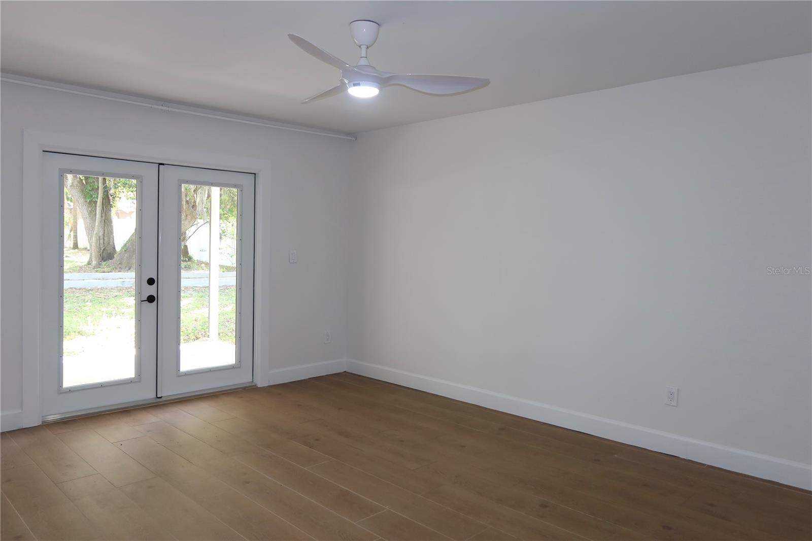 Listing photo id 21 for 2105 Curry Road