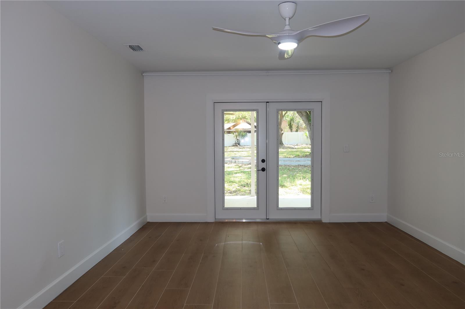Listing photo id 22 for 2105 Curry Road