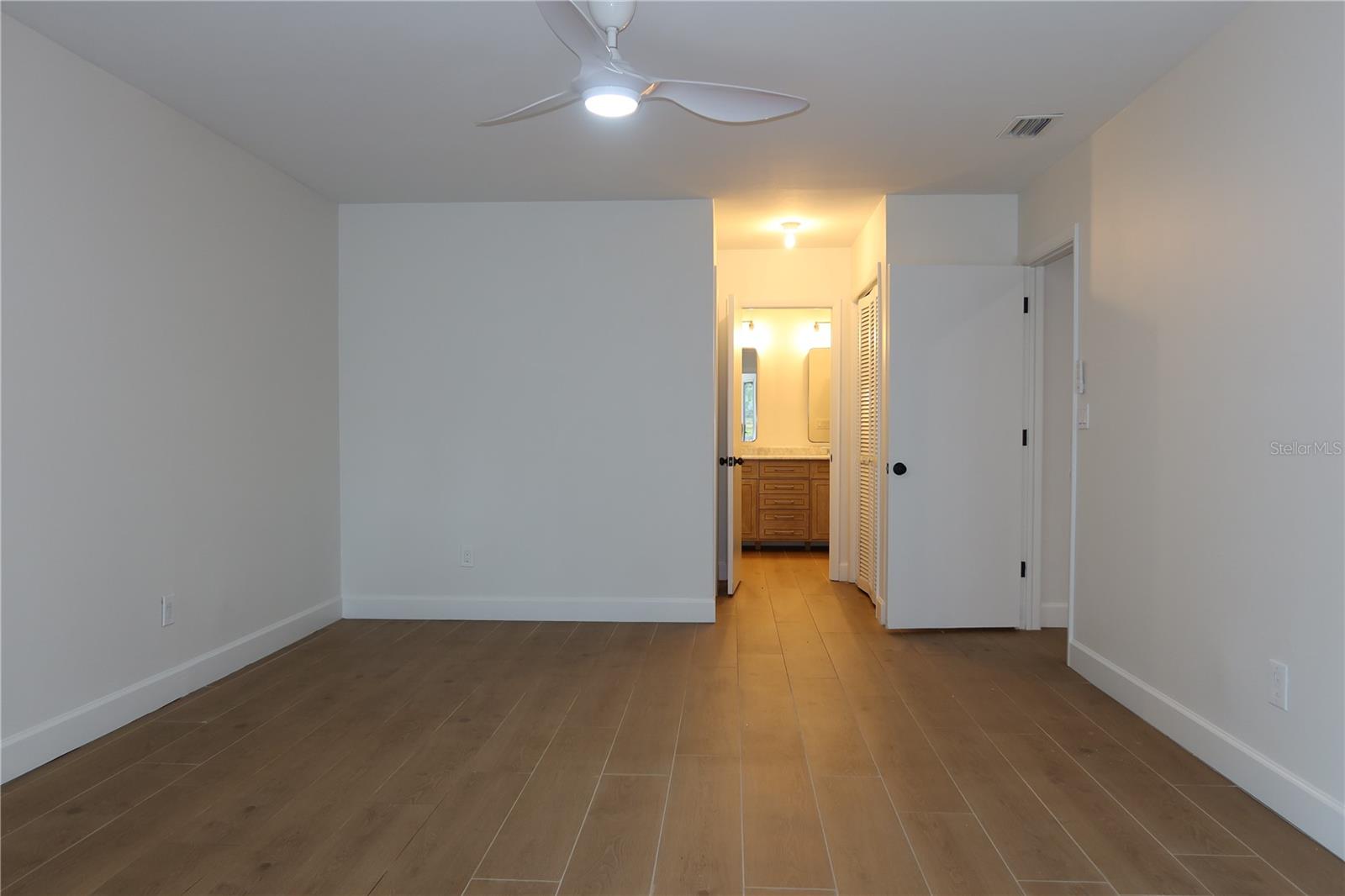 Listing photo id 25 for 2105 Curry Road