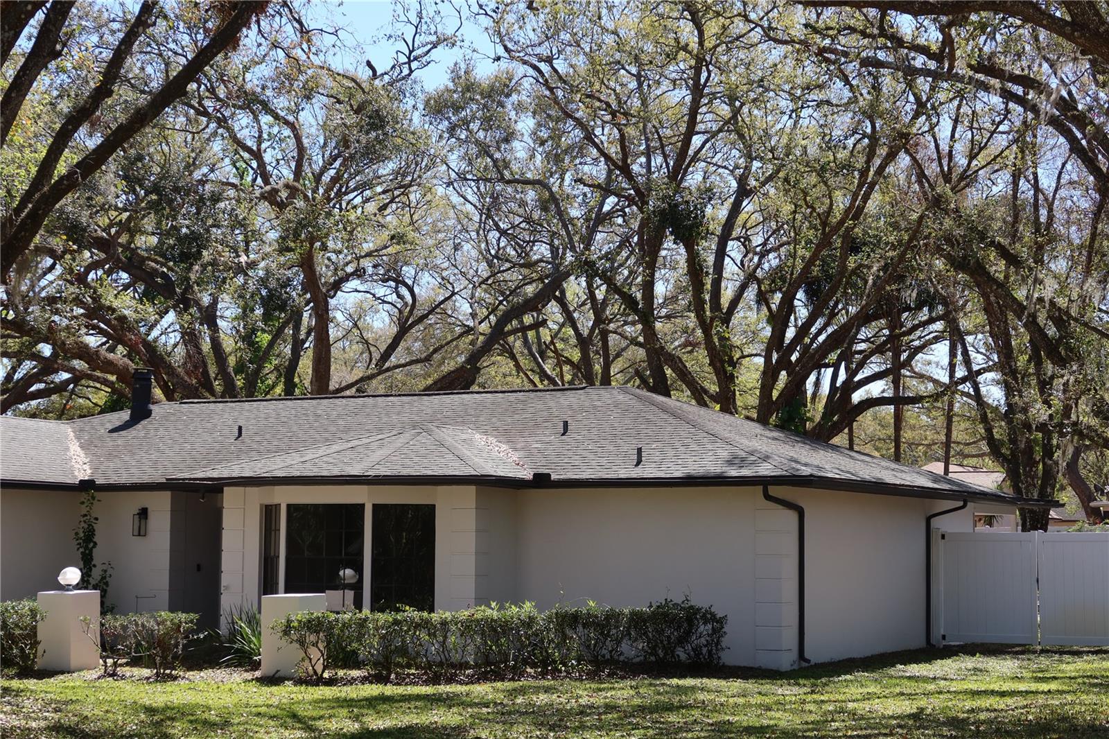 Listing photo id 1 for 2105 Curry Road