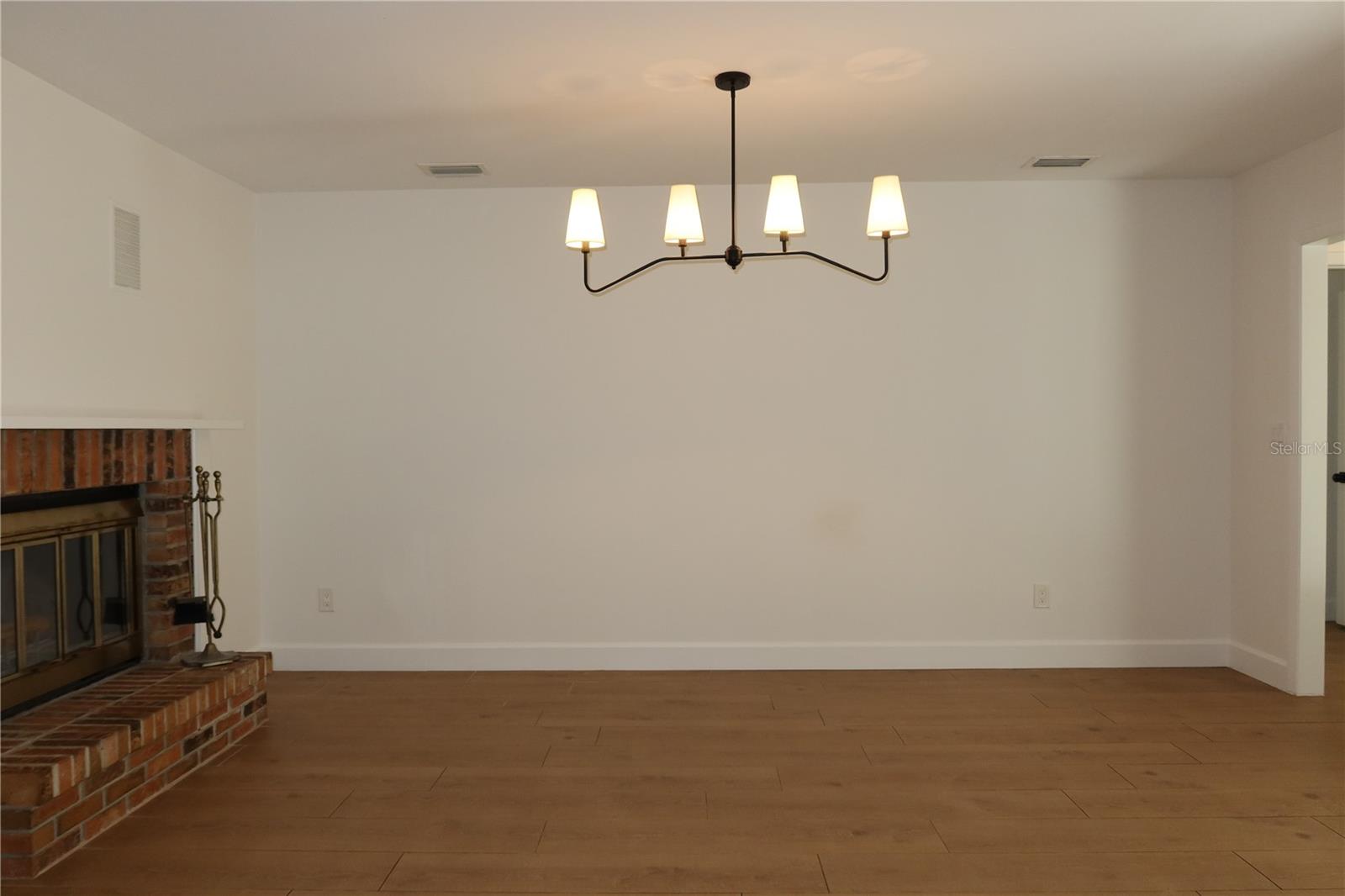 Listing photo id 35 for 2105 Curry Road