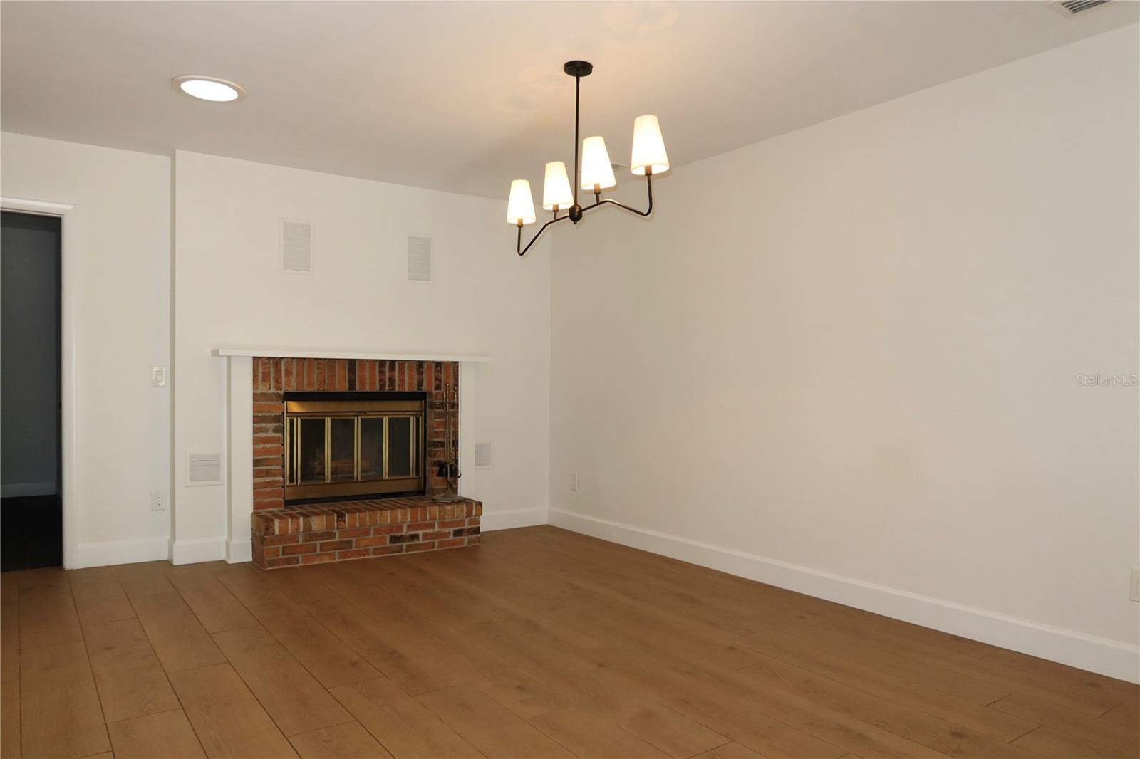 Listing photo id 36 for 2105 Curry Road
