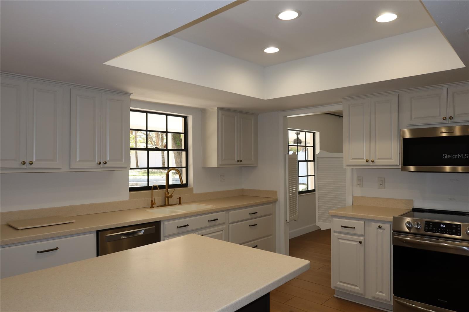 Listing photo id 40 for 2105 Curry Road