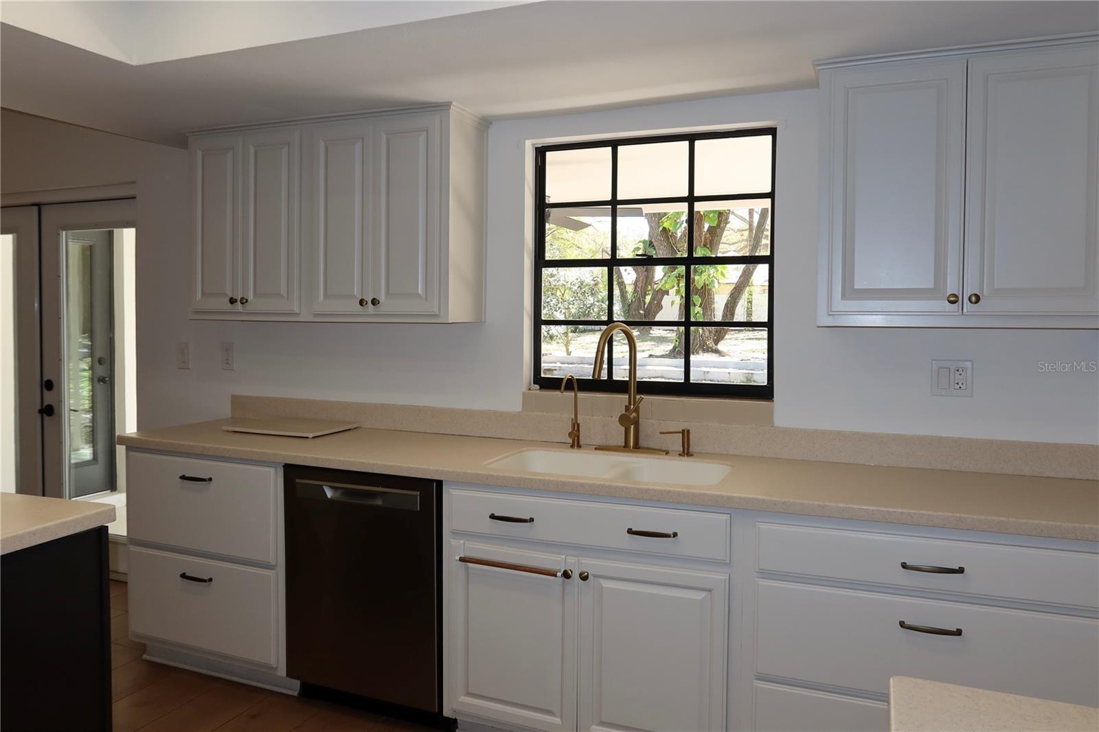 Listing photo id 44 for 2105 Curry Road