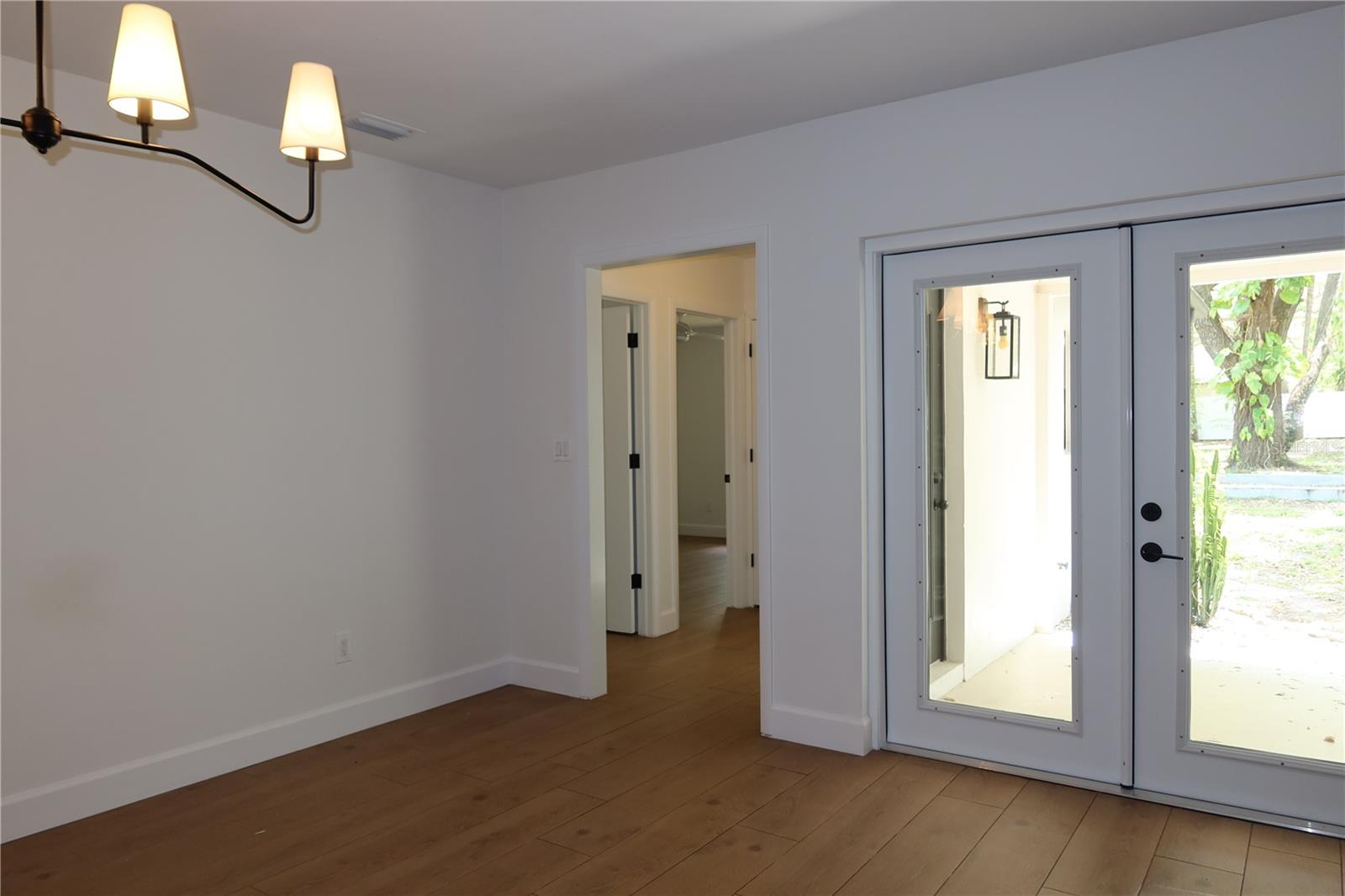 Listing photo id 46 for 2105 Curry Road