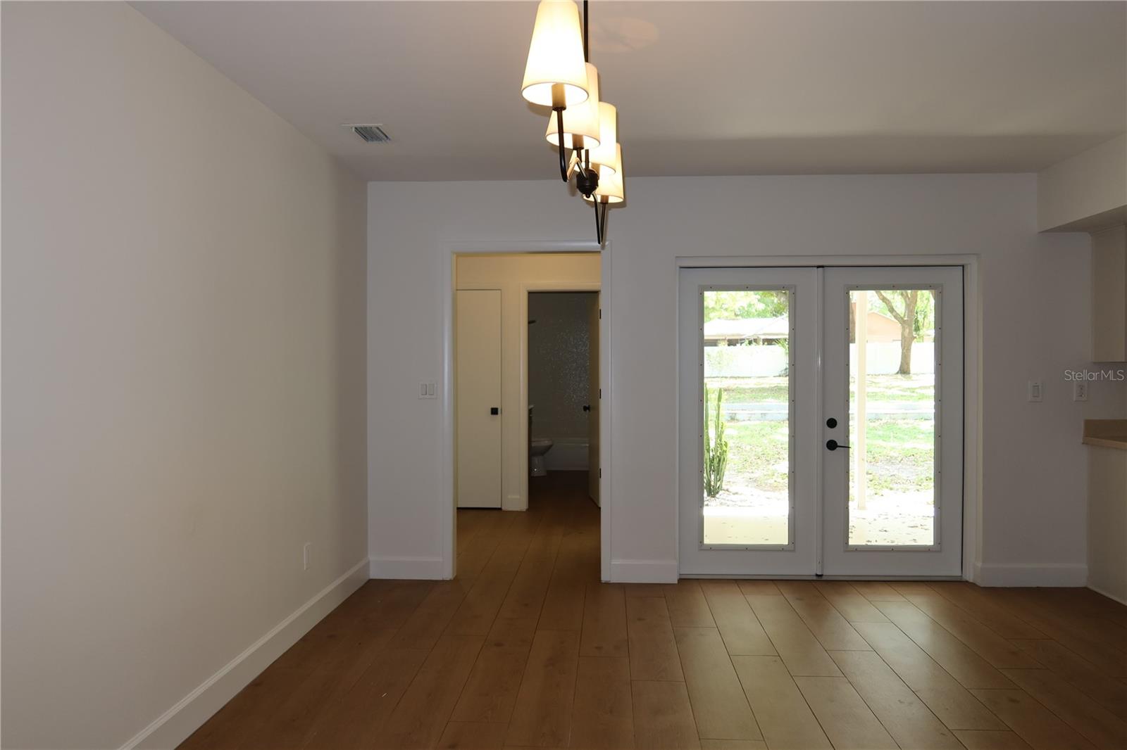 Listing photo id 47 for 2105 Curry Road