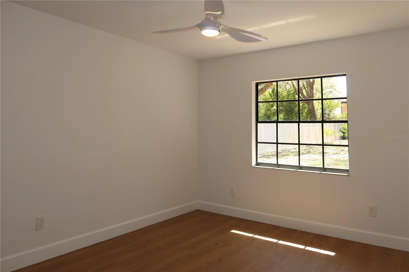 Listing photo id 48 for 2105 Curry Road