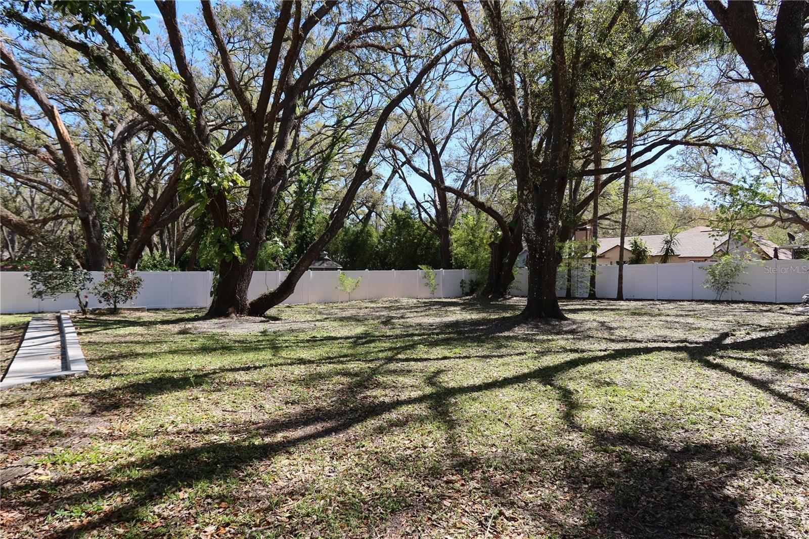 Listing photo id 71 for 2105 Curry Road