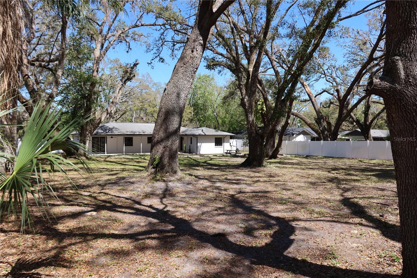 Listing photo id 72 for 2105 Curry Road