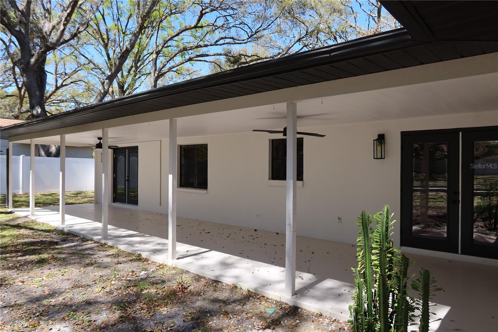 Listing photo id 77 for 2105 Curry Road
