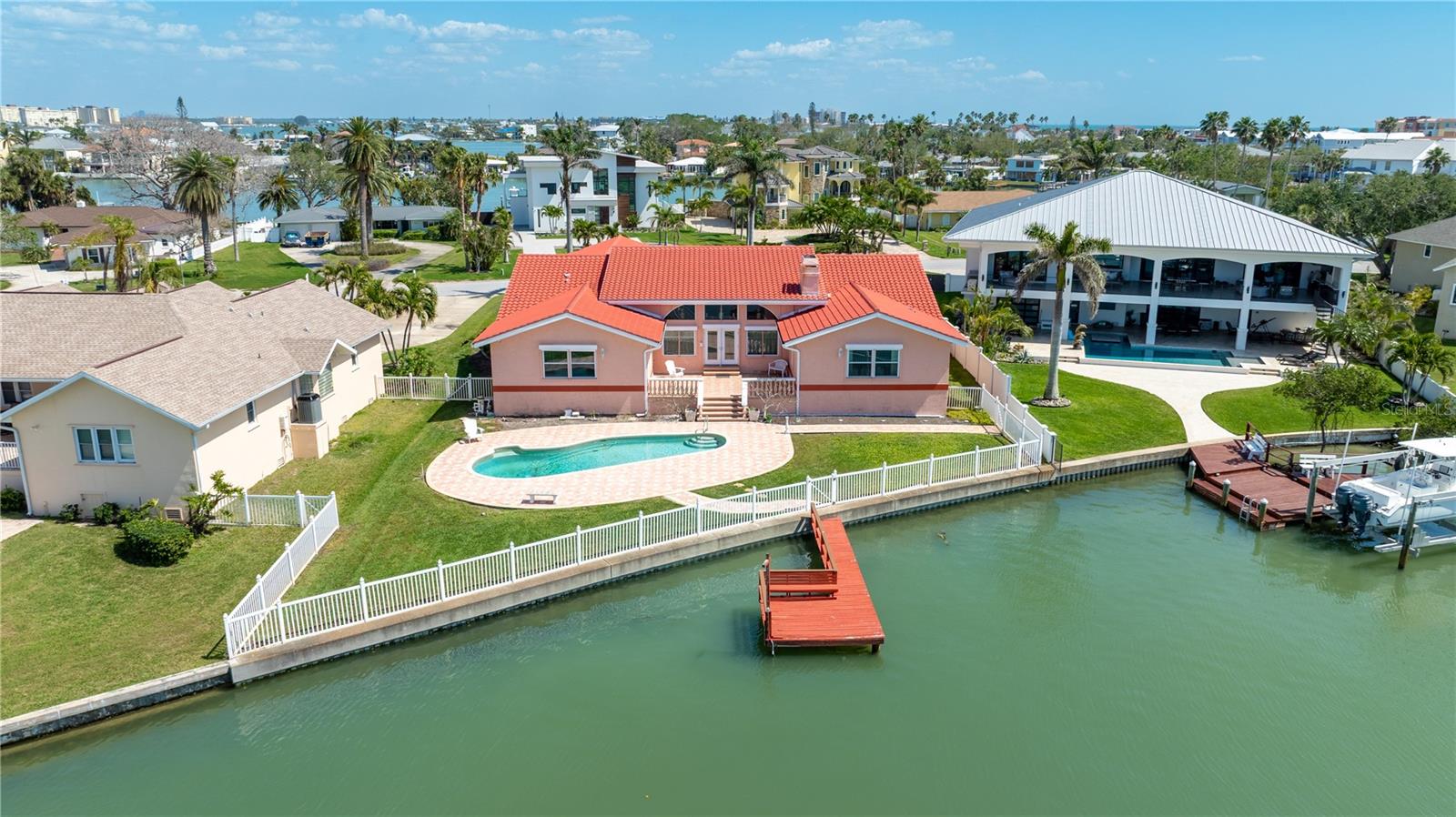 Image 45 of 48 For 320 Bath Club Blvd S