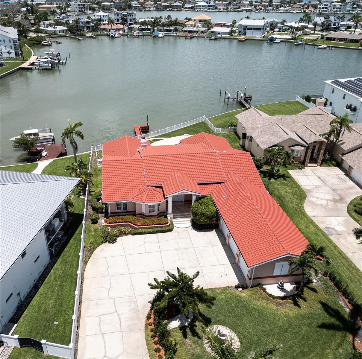 Image 46 of 48 For 320 Bath Club Blvd S