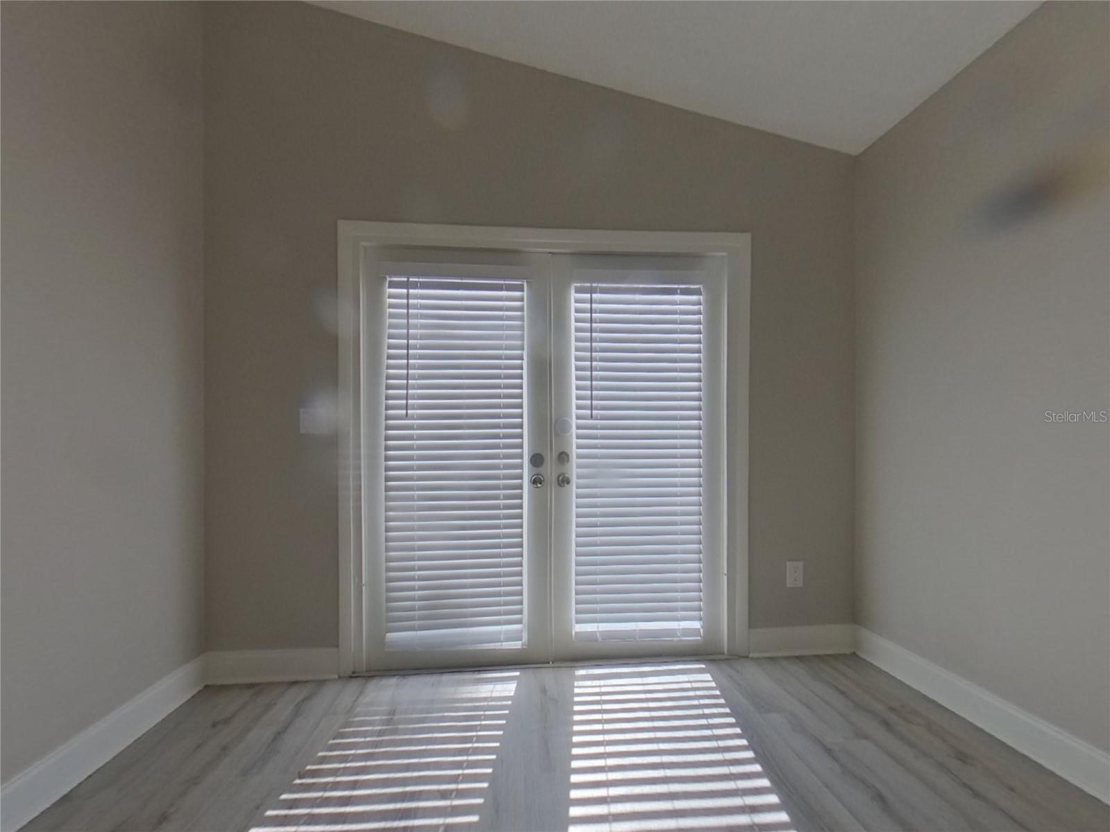 Image 11 of 16 For 135 Meadow Boulevard