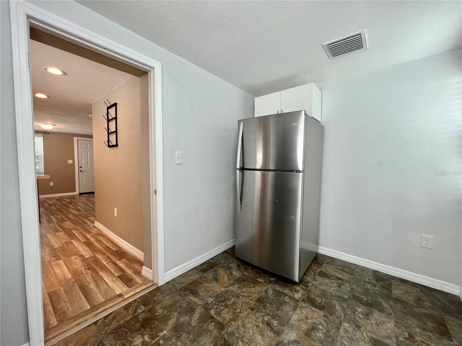 Image 11 of 26 For 3720 Elrod Avenue
