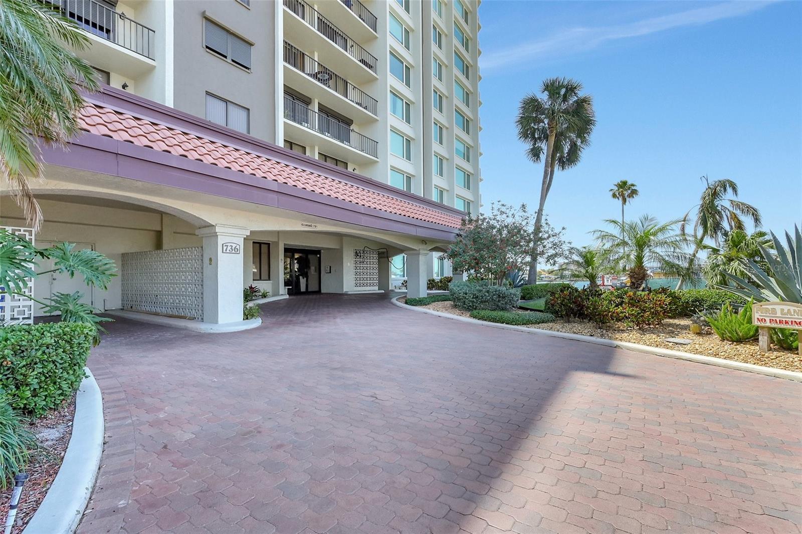 Image 41 of 71 For 736 Island Way 303