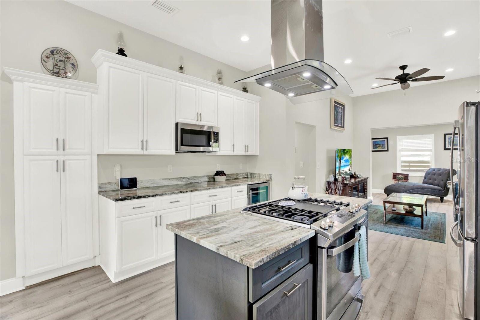 Image 12 of 30 For 2818 19th Street