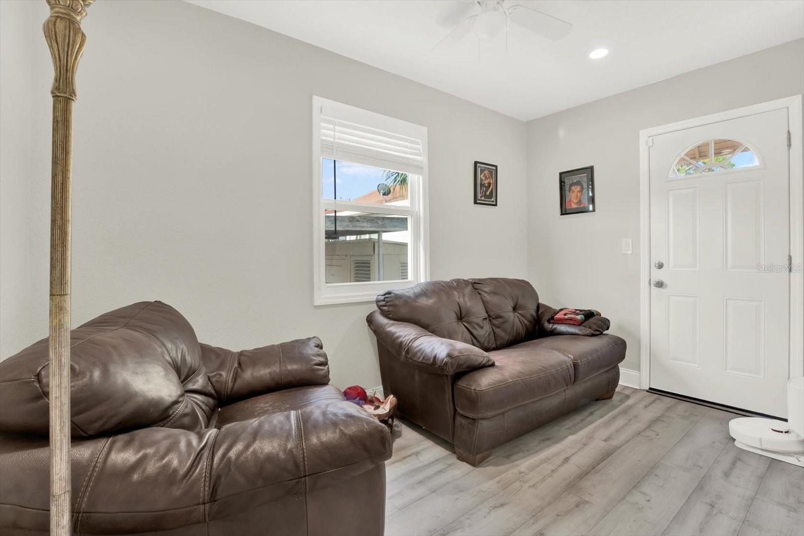 Image 20 of 30 For 2818 19th Street