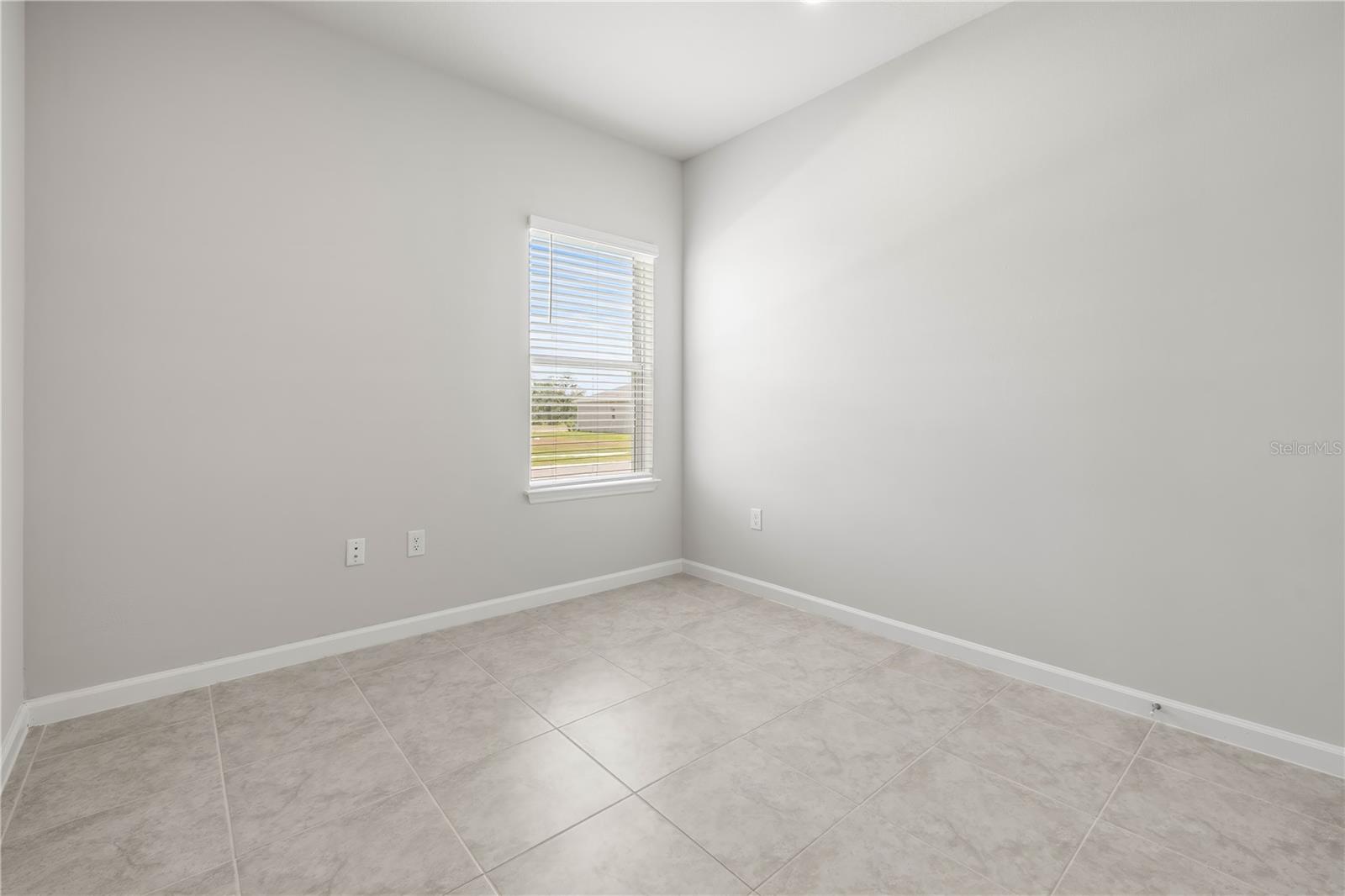 Image 19 of 27 For 35572 Quartz Lake Drive
