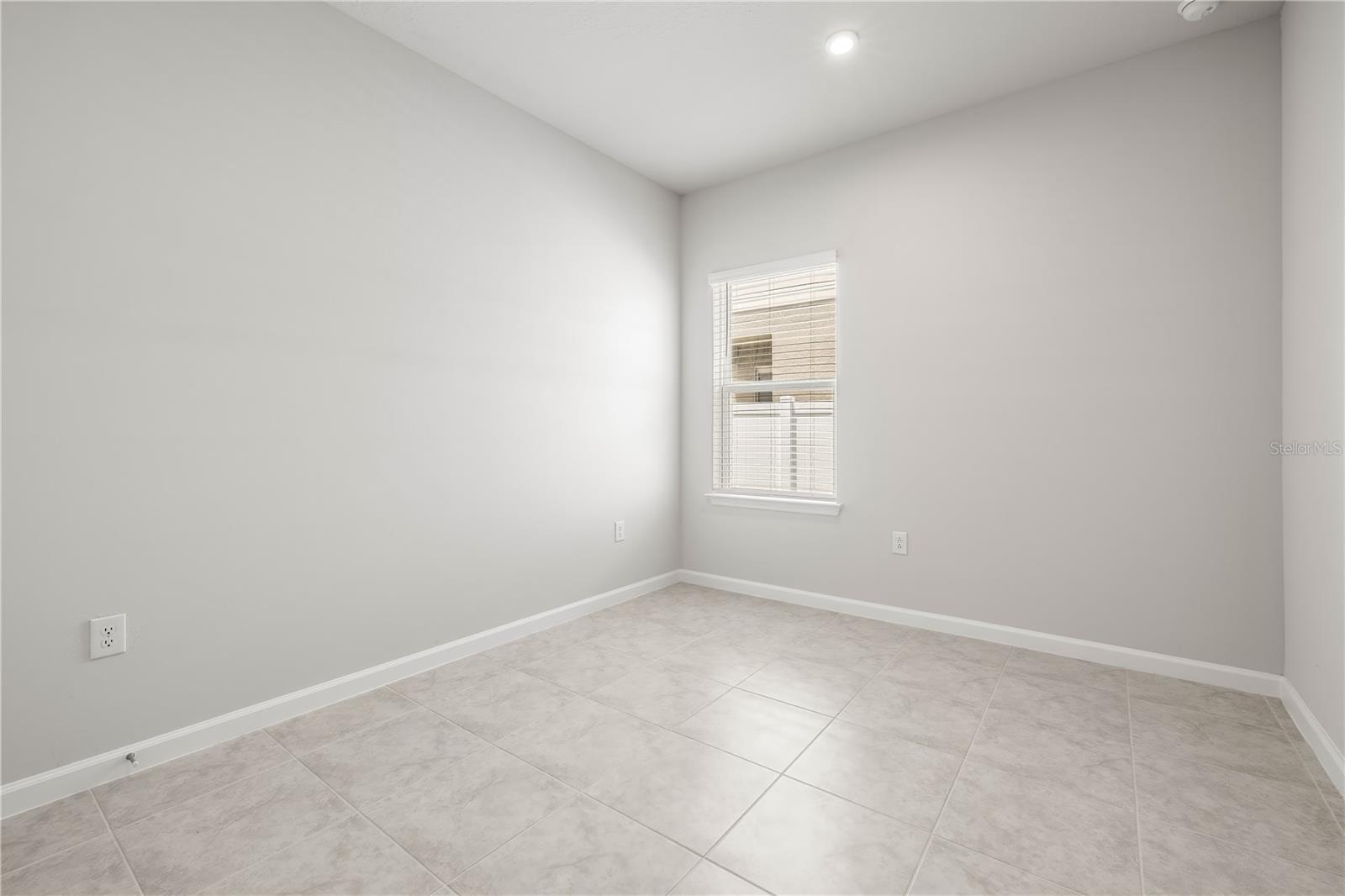 Image 20 of 27 For 35572 Quartz Lake Drive