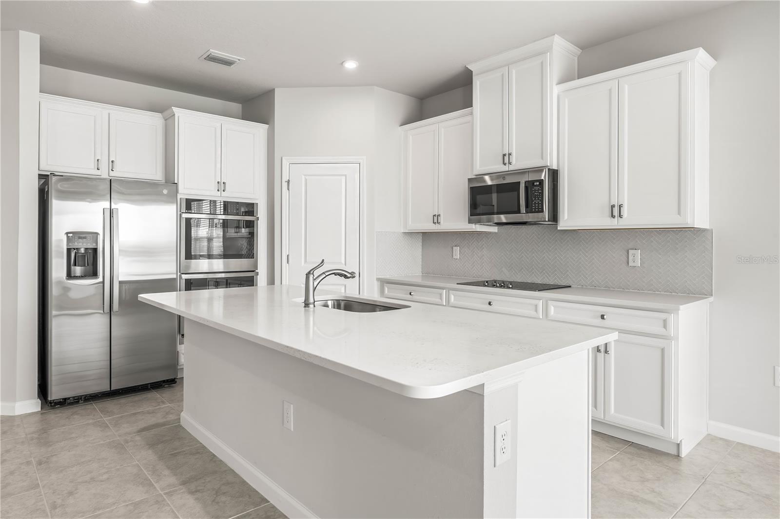Image 8 of 27 For 35572 Quartz Lake Drive