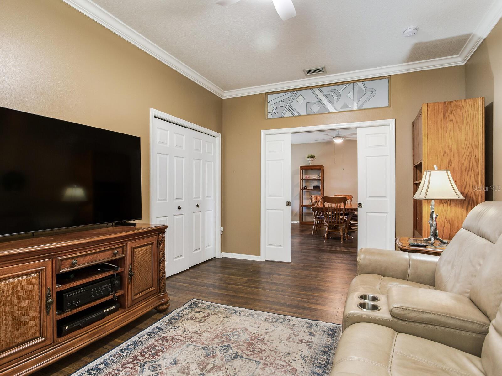 Image 18 of 31 For 1167 Lindenwood Drive