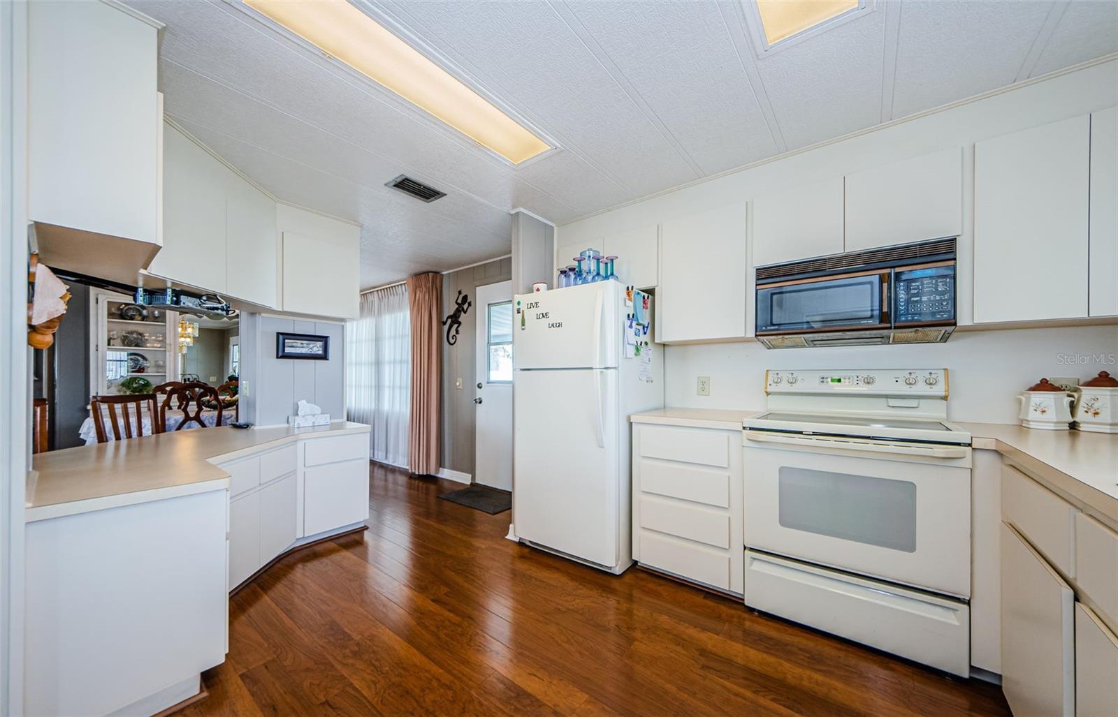 Image 7 of 49 For 719 Sugar Palm Street