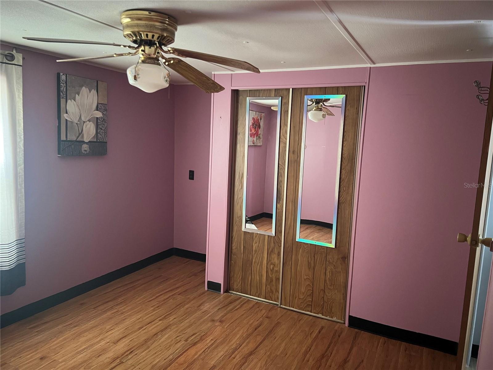 Listing photo id 6 for 6720 Park Boulevard N 77