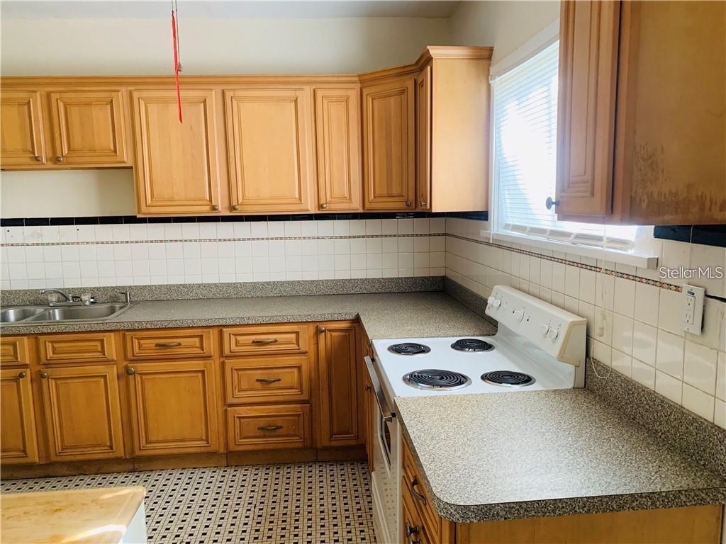 Image 12 of 37 For 2800 Dartmouth Avenue N