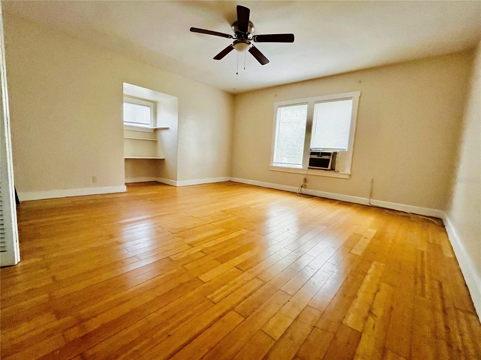 Image 30 of 37 For 2800 Dartmouth Avenue N