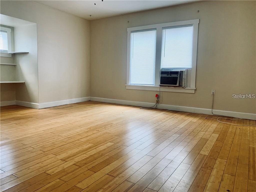 Image 32 of 37 For 2800 Dartmouth Avenue N