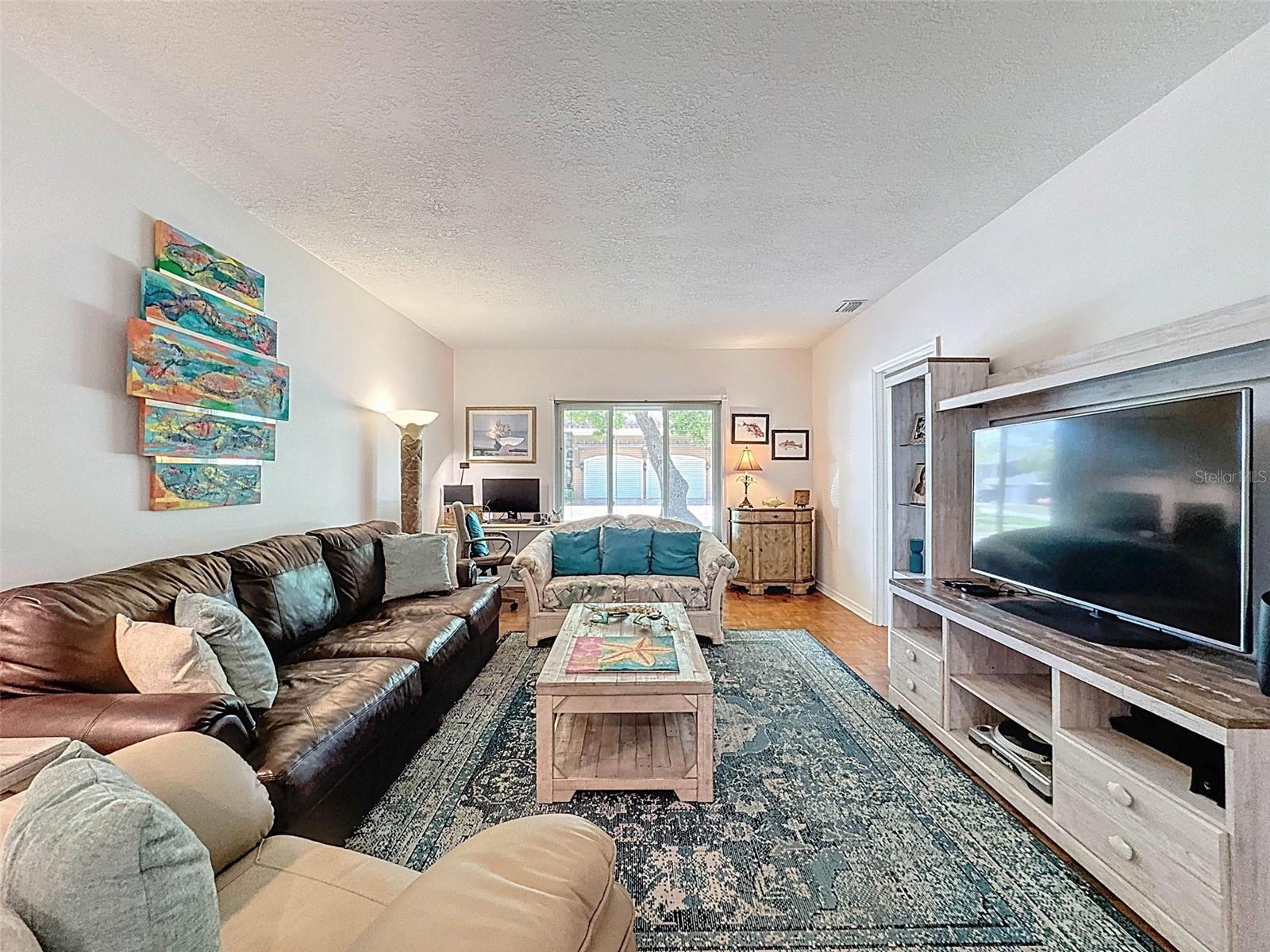 Image 14 of 43 For 631 Baynard Drive