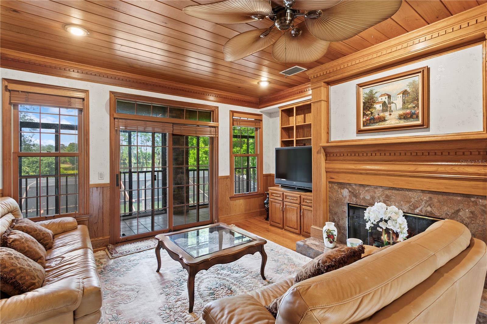 Listing photo id 15 for 1203 Parrilla De Avila