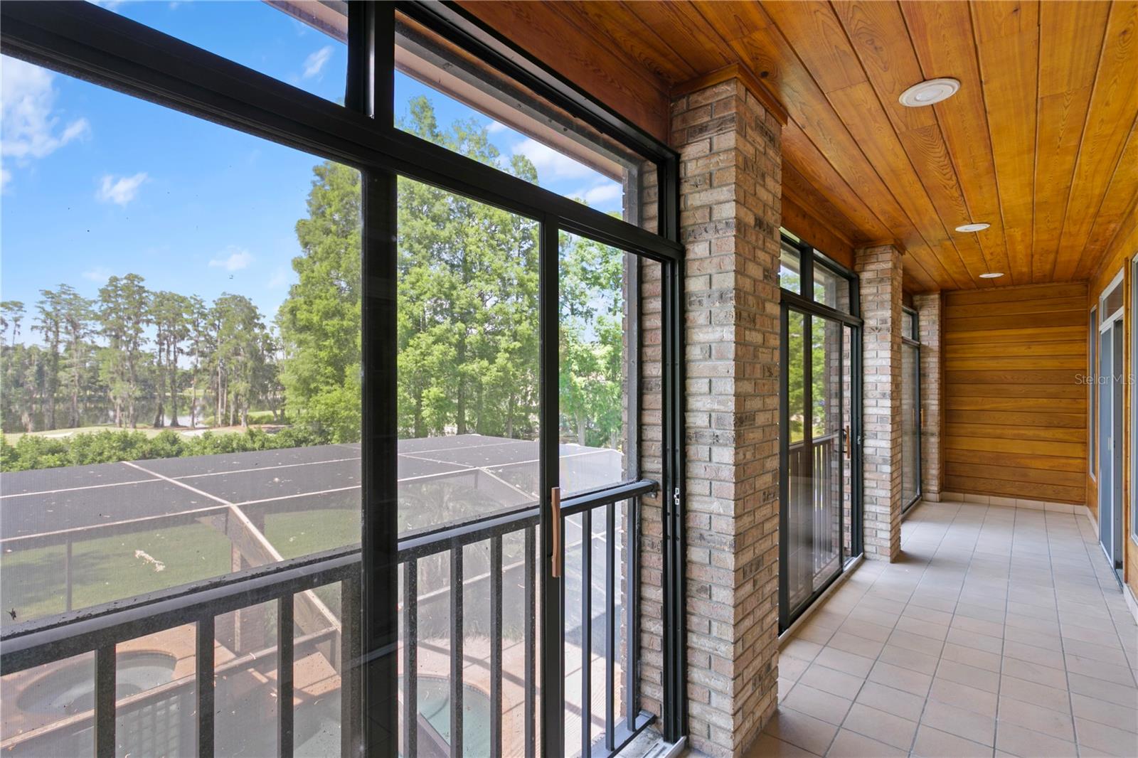 Listing photo id 17 for 1203 Parrilla De Avila