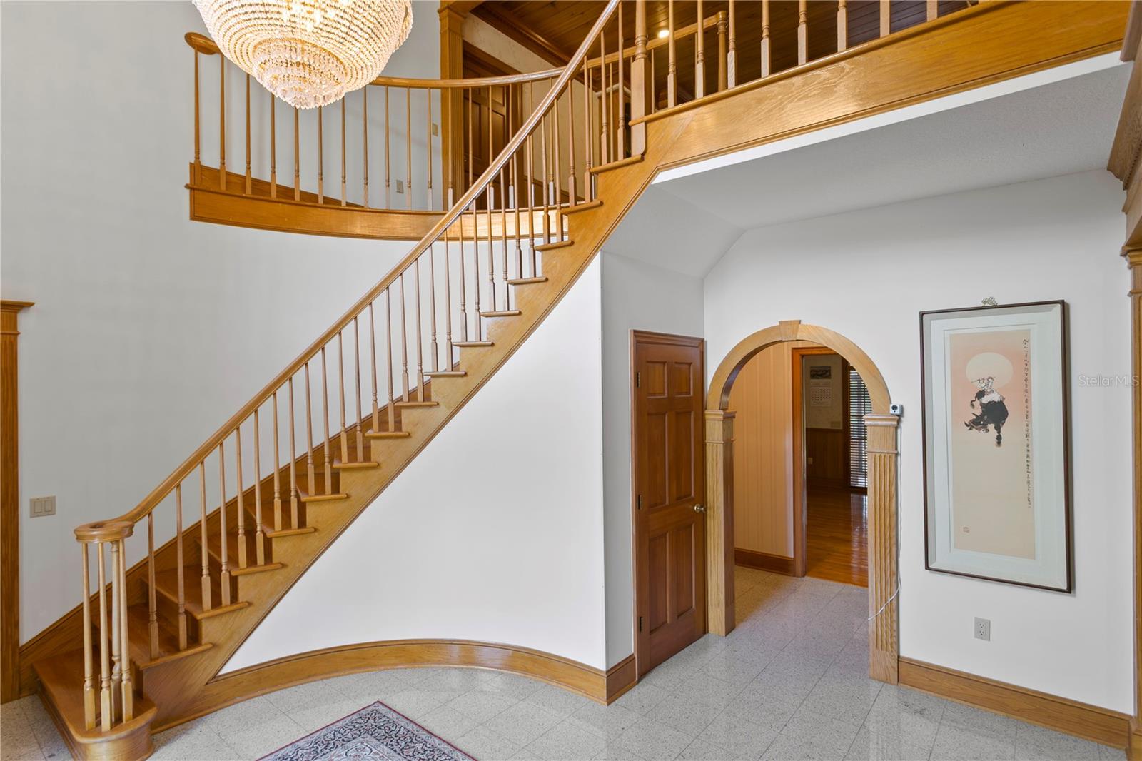 Listing photo id 1 for 1203 Parrilla De Avila