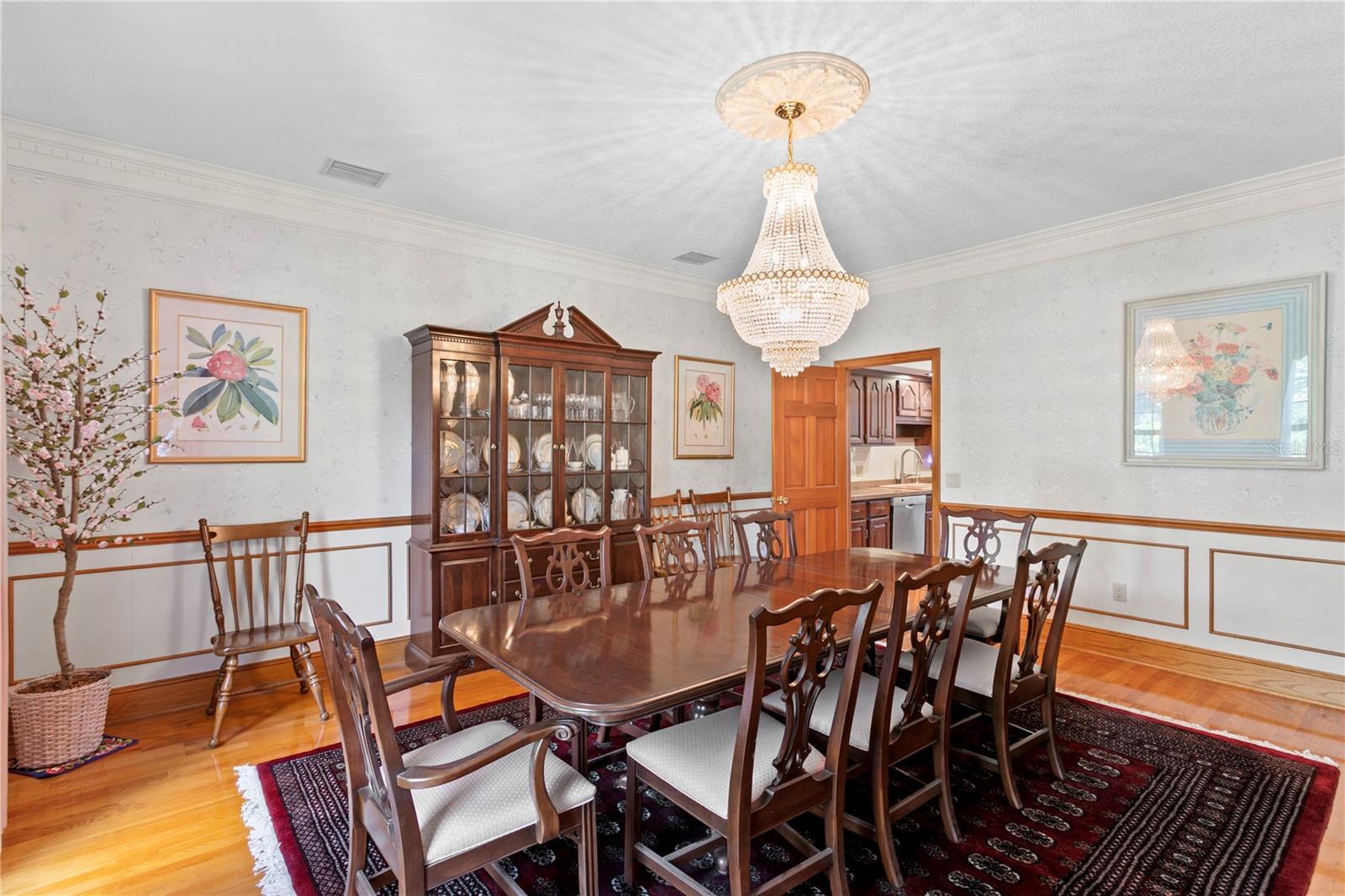 Listing photo id 6 for 1203 Parrilla De Avila