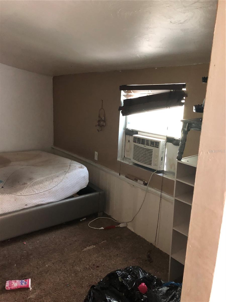 Image 17 of 27 For 444 Lemon Avenue