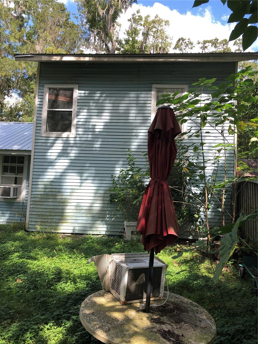 Image 6 of 27 For 444 Lemon Avenue